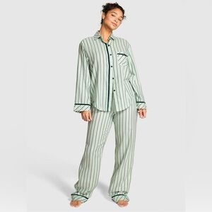 Victoria’s Secret Deep Forest Green Stripe Flannel Pajamas Set